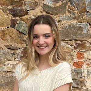 Meet your Posher, Christa